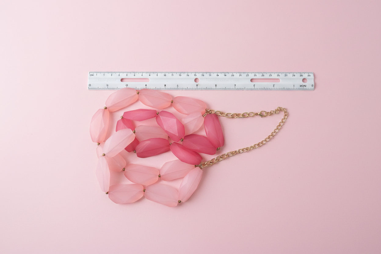 Vintage pink Chunky 1980's Beaded Necklace