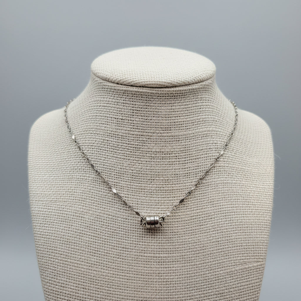 Vintage Sterling Silver V Cluster Glass Beads Necklace with Magnetic Clasp