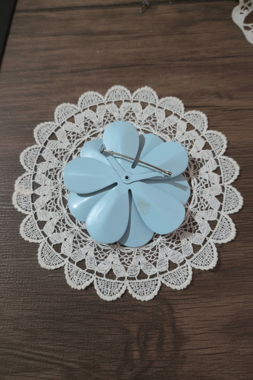 Vintage 1960s Light Blue & Seafoam Green Metal Daisy Brooch