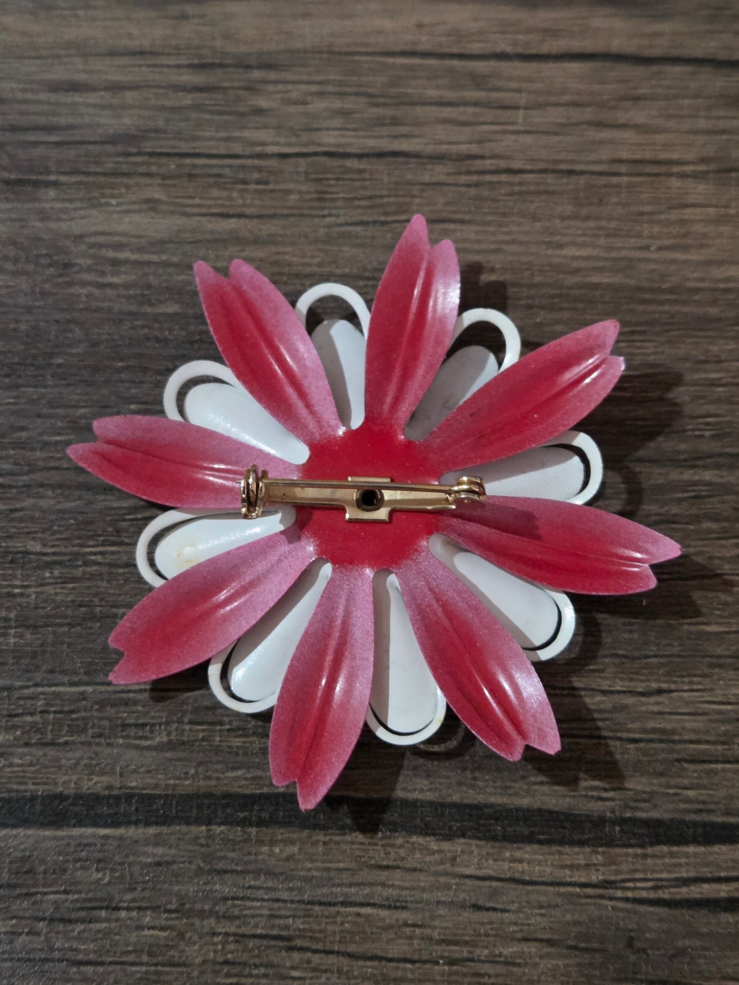 Vintage 1960s Red, White & Blue Daisy Metal Brooch