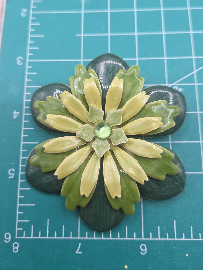 Vintage Enamel Flower metal greens with rhinestone