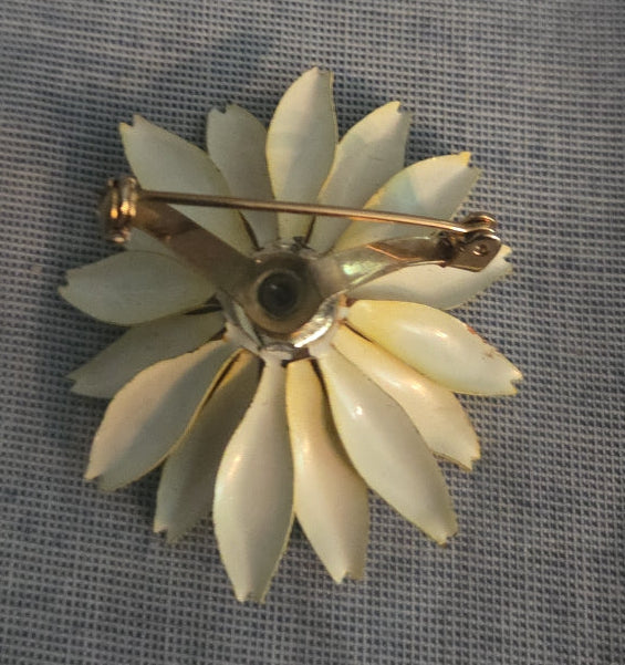 1960s Vintage Enamel Small Sunflower Metal Brooch