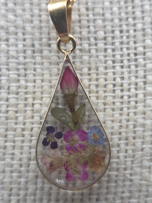 Vintage Sterling Silver Teardrop Pendant with Dried Flowers