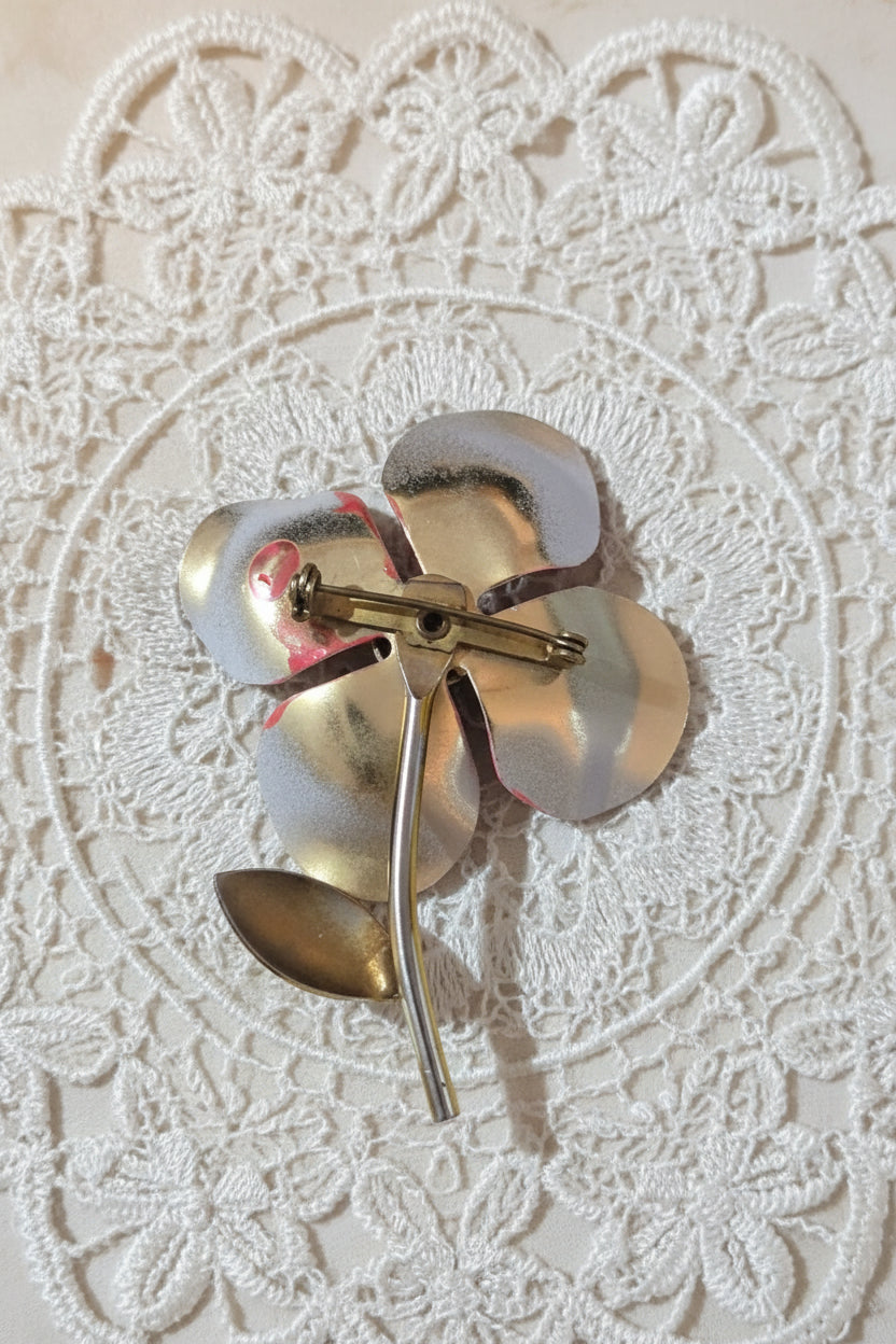 Vintage pink daisy with a light yellow center flower brooch metal pretty in pink