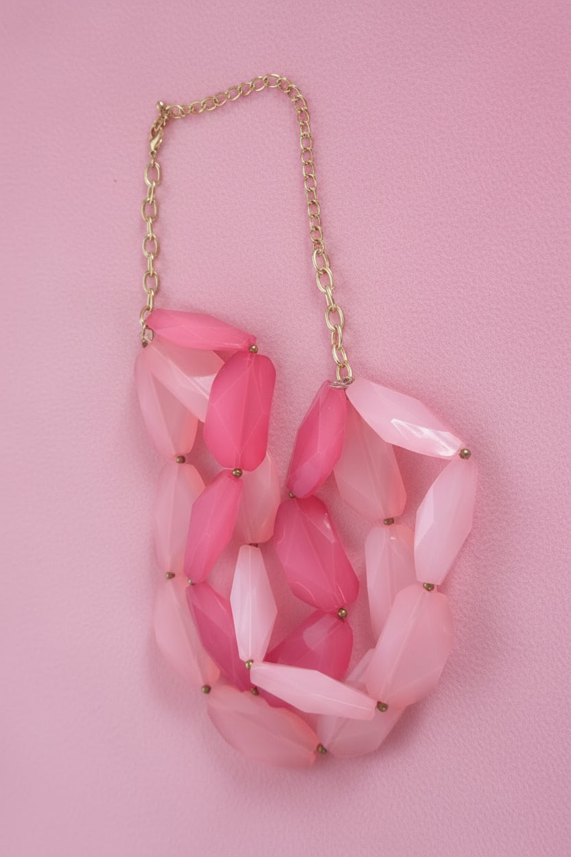 Vintage pink Chunky 1980's Beaded Necklace